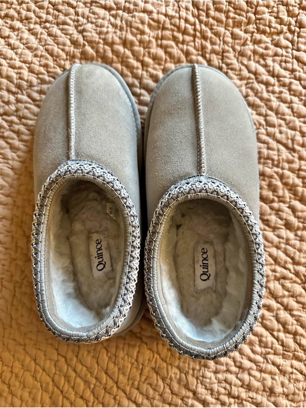 Quince Women's Plush Slip-On Slippers in Light Gray